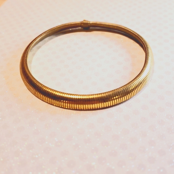 Accessories - Vintage Retro Gold tone Choker Necklace